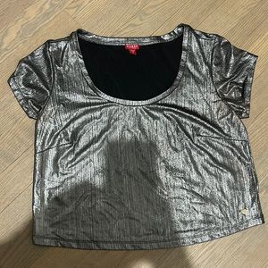 Guess metallic top